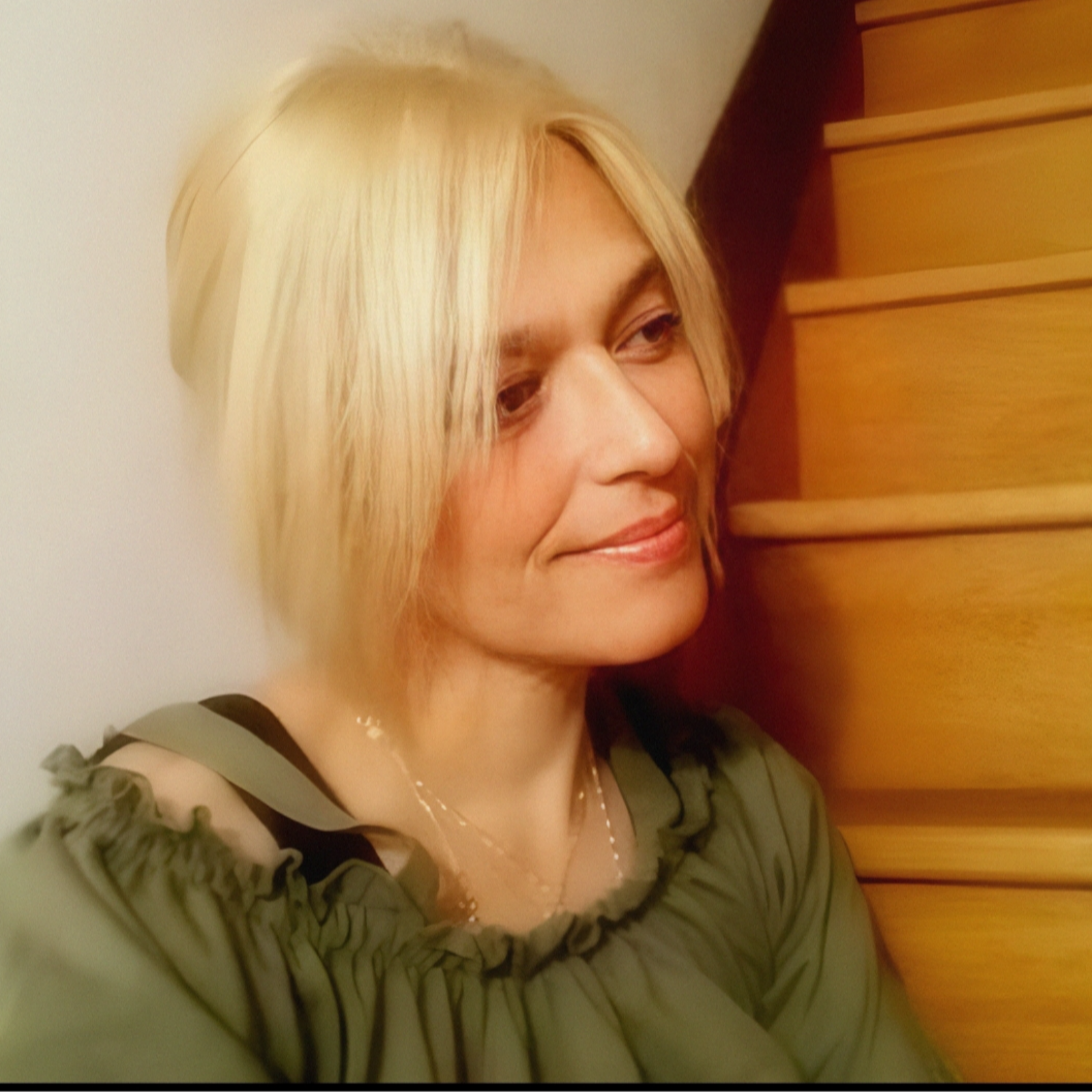 avatar LUISE LECOMTE