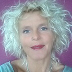 avatar LETANIA MICHAELA